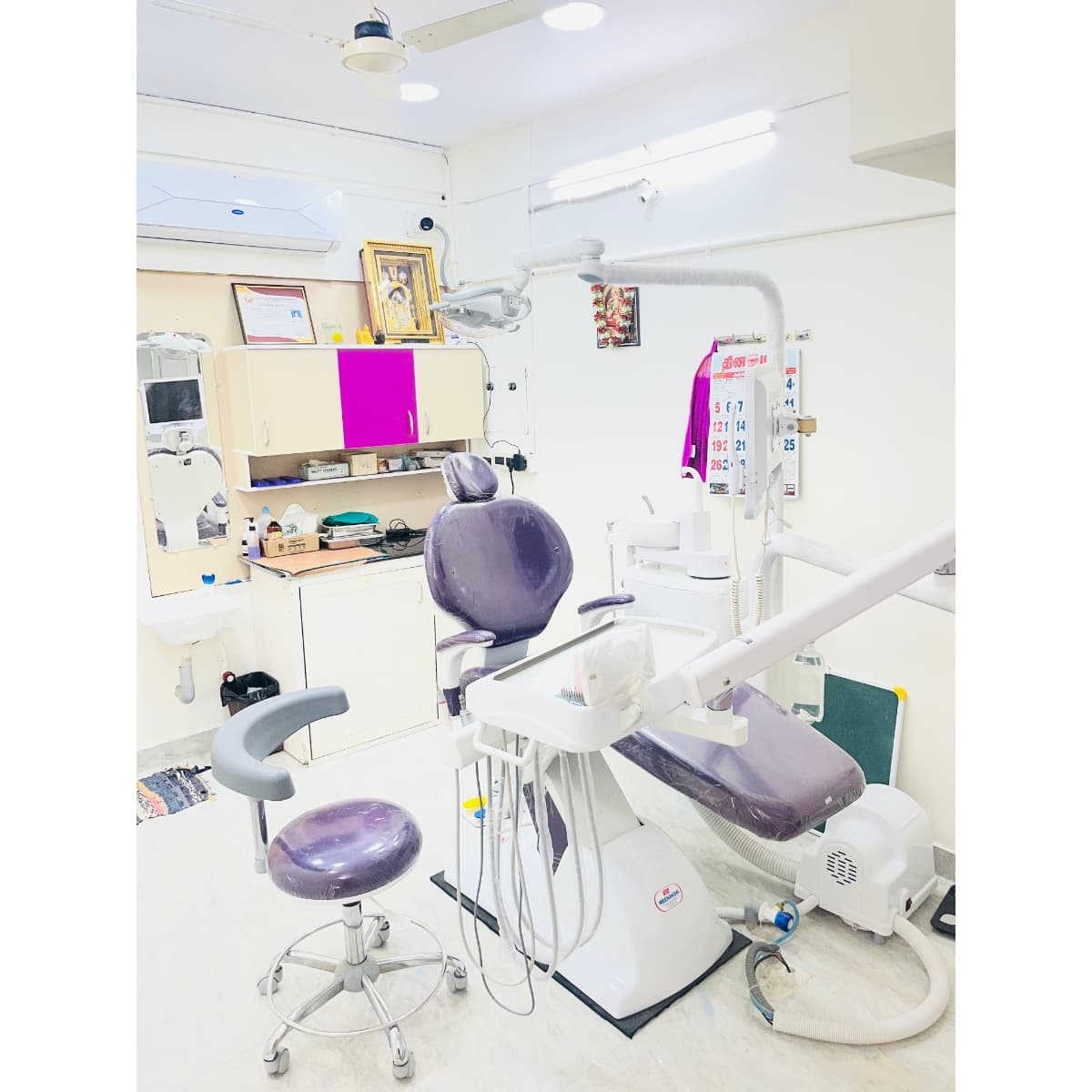 Dental treatment chair at Sethu Dental Care